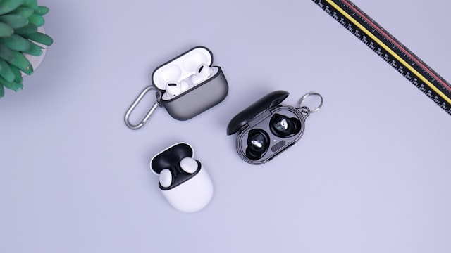 Aurora Wireless Earbuds